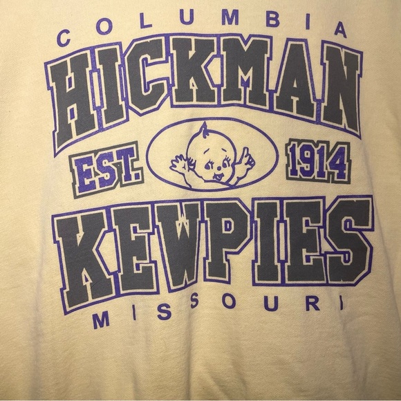 Comfort Colors Men's Crewneck Sweatshirt in Butter Yellow - Picture 2 of 3